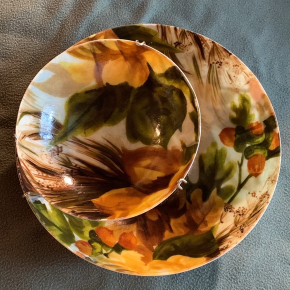 Vintage floral chip and dip set. Chip bowl 11”, dip bowl 6.5”. Dip bowl holder - Picture 7 of 8